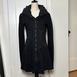 Prairie Underground Long Cloak Hoodie in Black